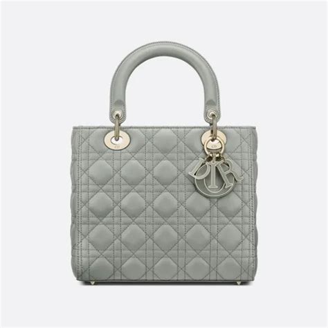 中号 Lady Dior 手袋 云雾灰色羊皮革藤格纹 